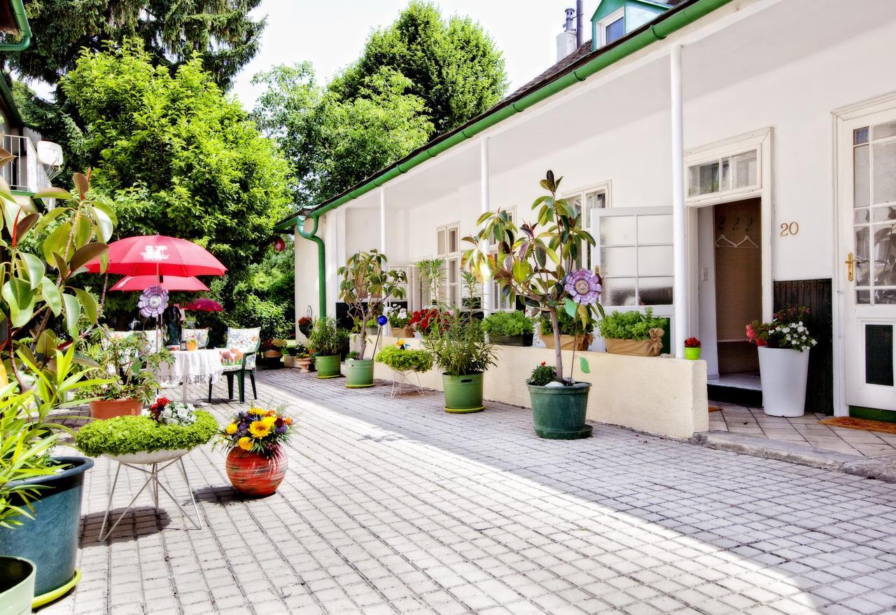 Pension Margit Baden bei Wien Zewnętrze zdjęcie